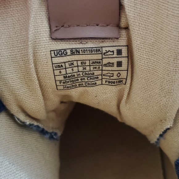 UGG Shoes for Kids - Picture 5 of 6